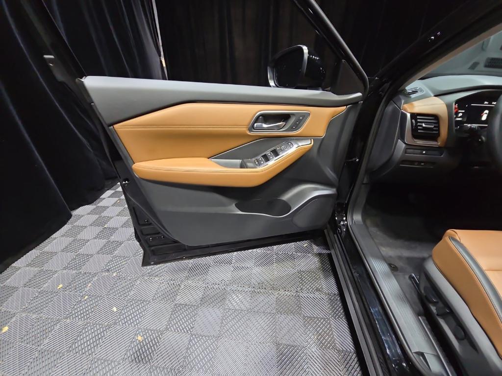new 2025 Nissan Rogue car, priced at $40,662