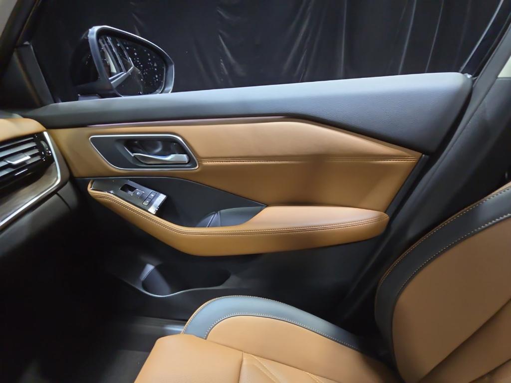 new 2025 Nissan Rogue car, priced at $40,662