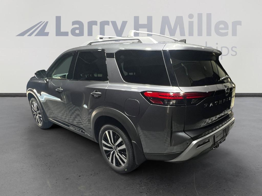 new 2025 Nissan Pathfinder car, priced at $42,197