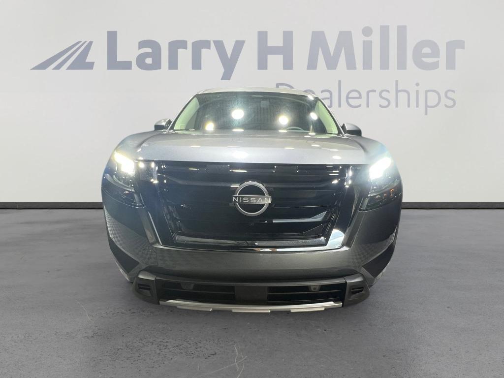 new 2025 Nissan Pathfinder car, priced at $42,197
