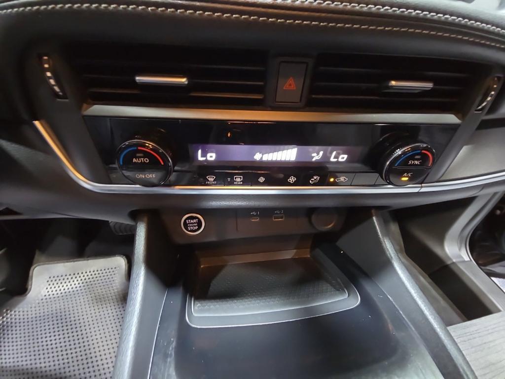 used 2023 Nissan Rogue car, priced at $22,638