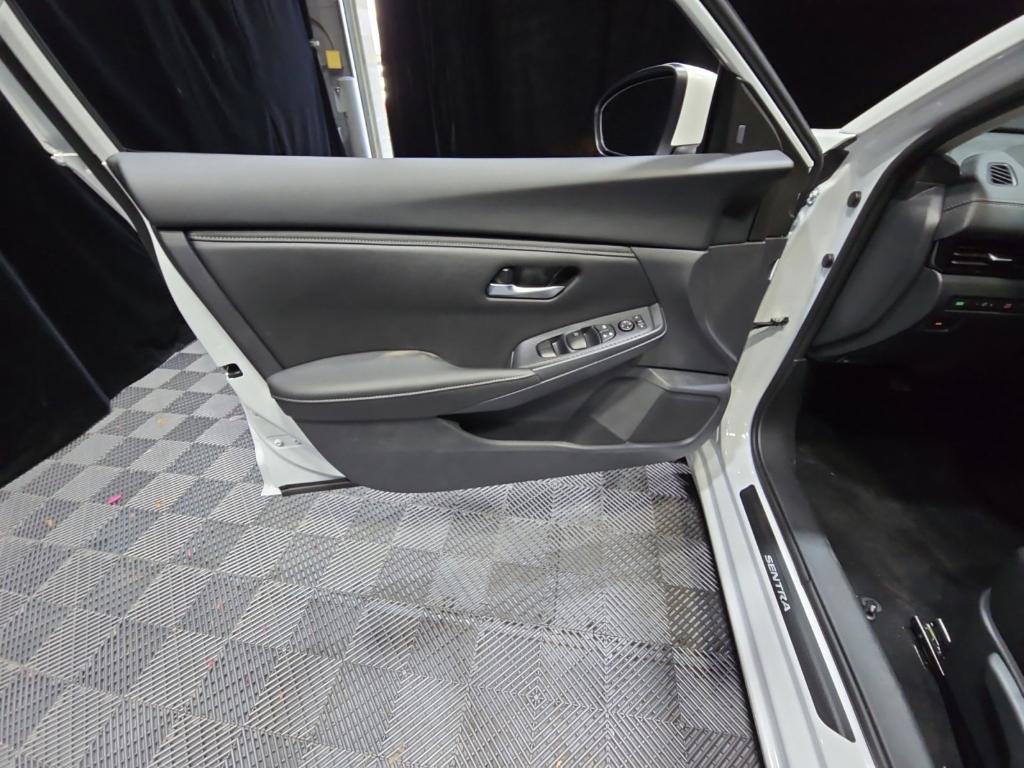 new 2025 Nissan Sentra car, priced at $21,876