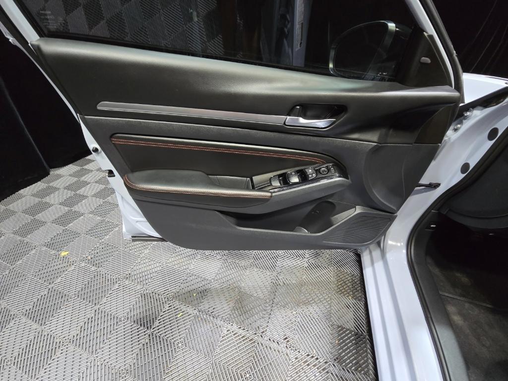 used 2023 Nissan Altima car, priced at $20,554