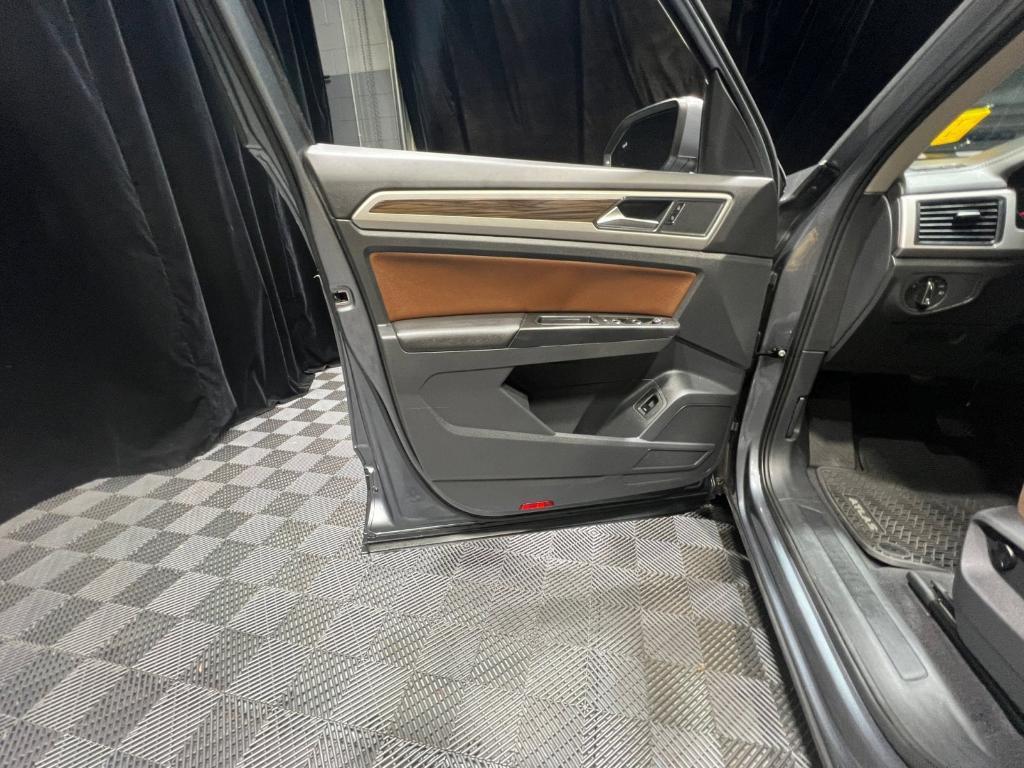used 2021 Volkswagen Atlas car, priced at $18,774