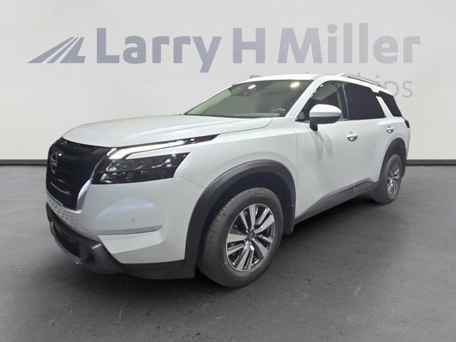 new 2025 Nissan Pathfinder car, priced at $42,820