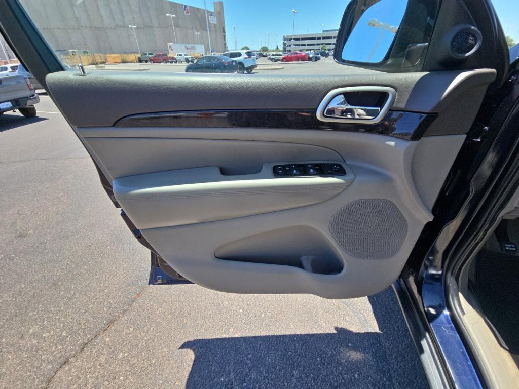 used 2011 Jeep Grand Cherokee car, priced at $8,447