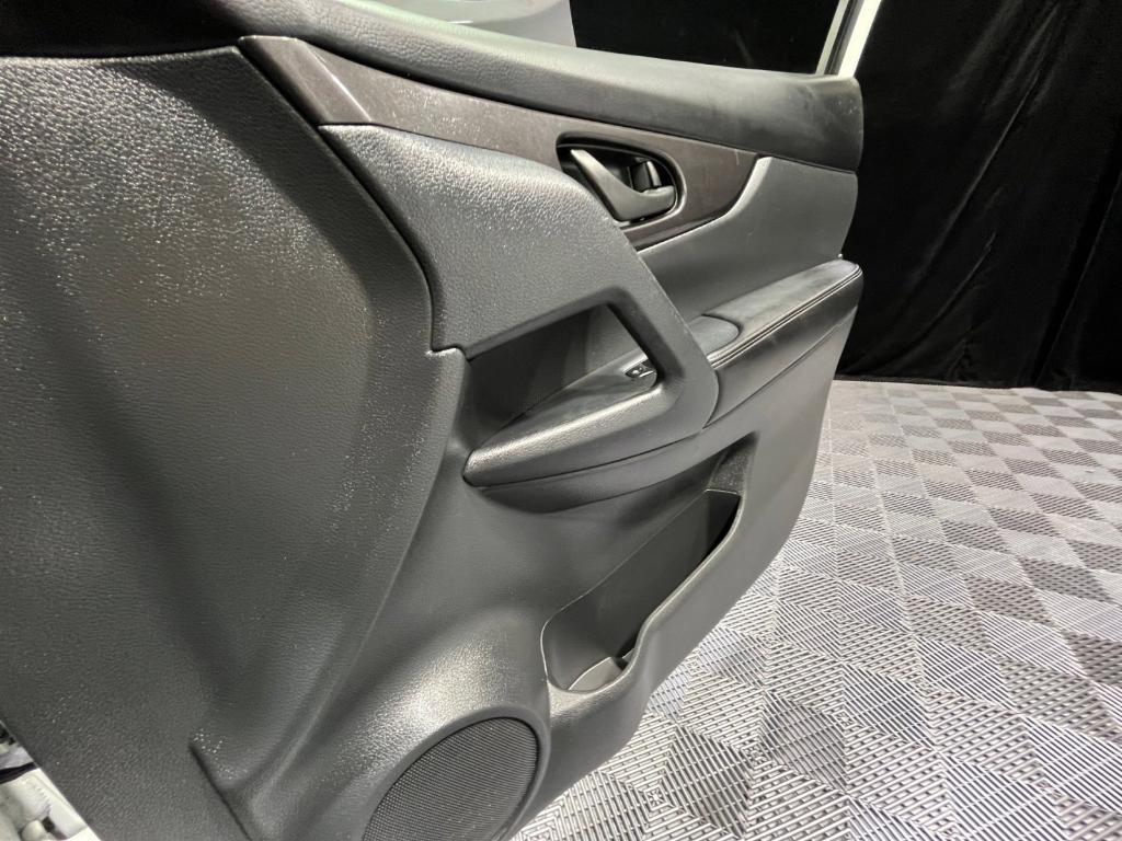 used 2019 Nissan Rogue car, priced at $16,704