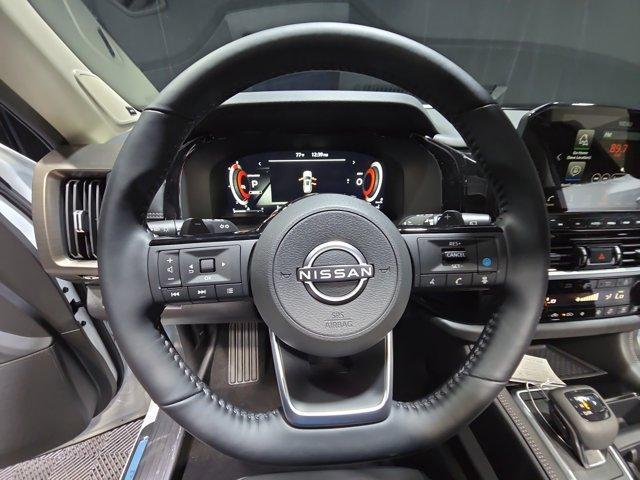 new 2025 Nissan Pathfinder car, priced at $44,321