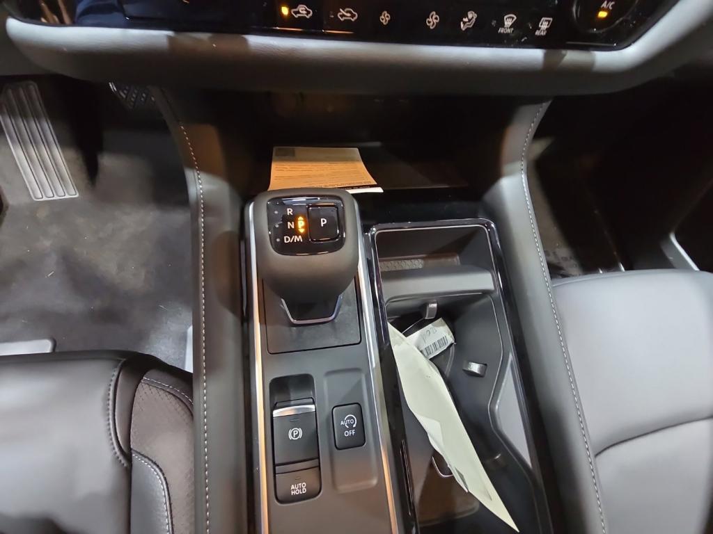 new 2025 Nissan Pathfinder car, priced at $41,096