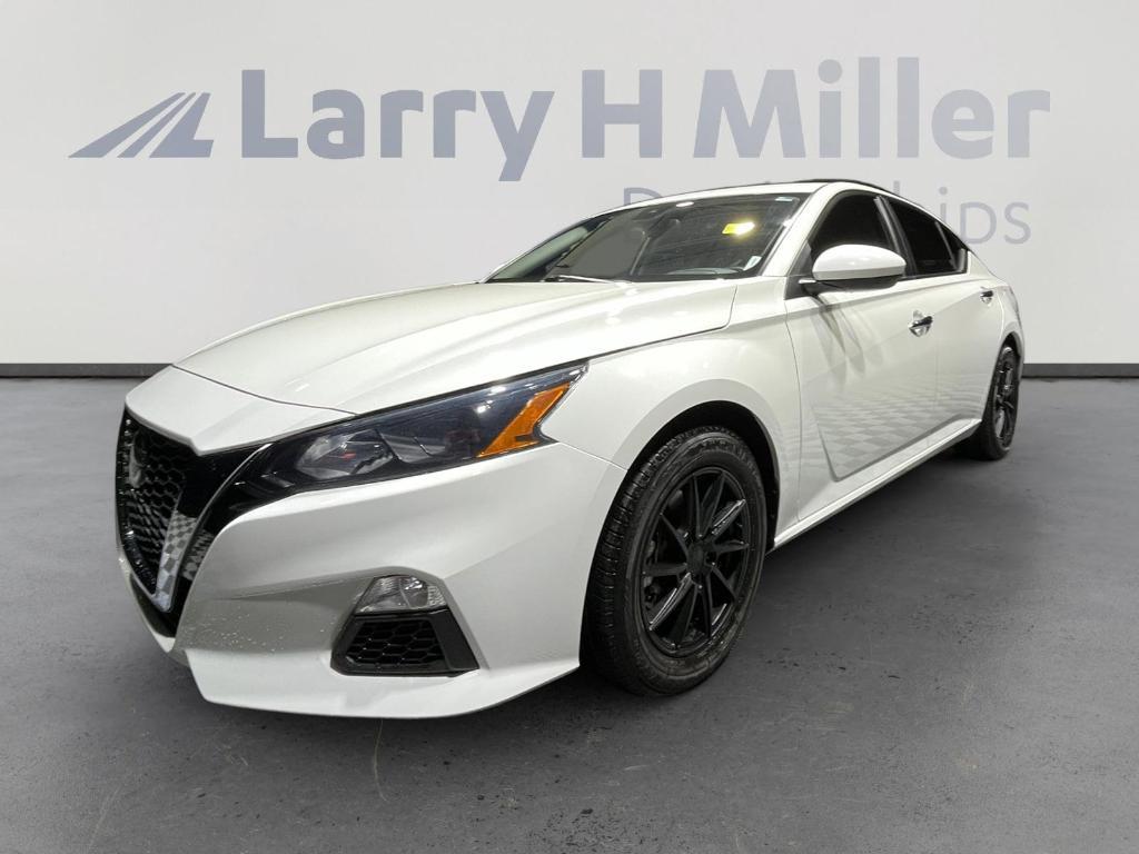 used 2022 Nissan Altima car, priced at $16,764