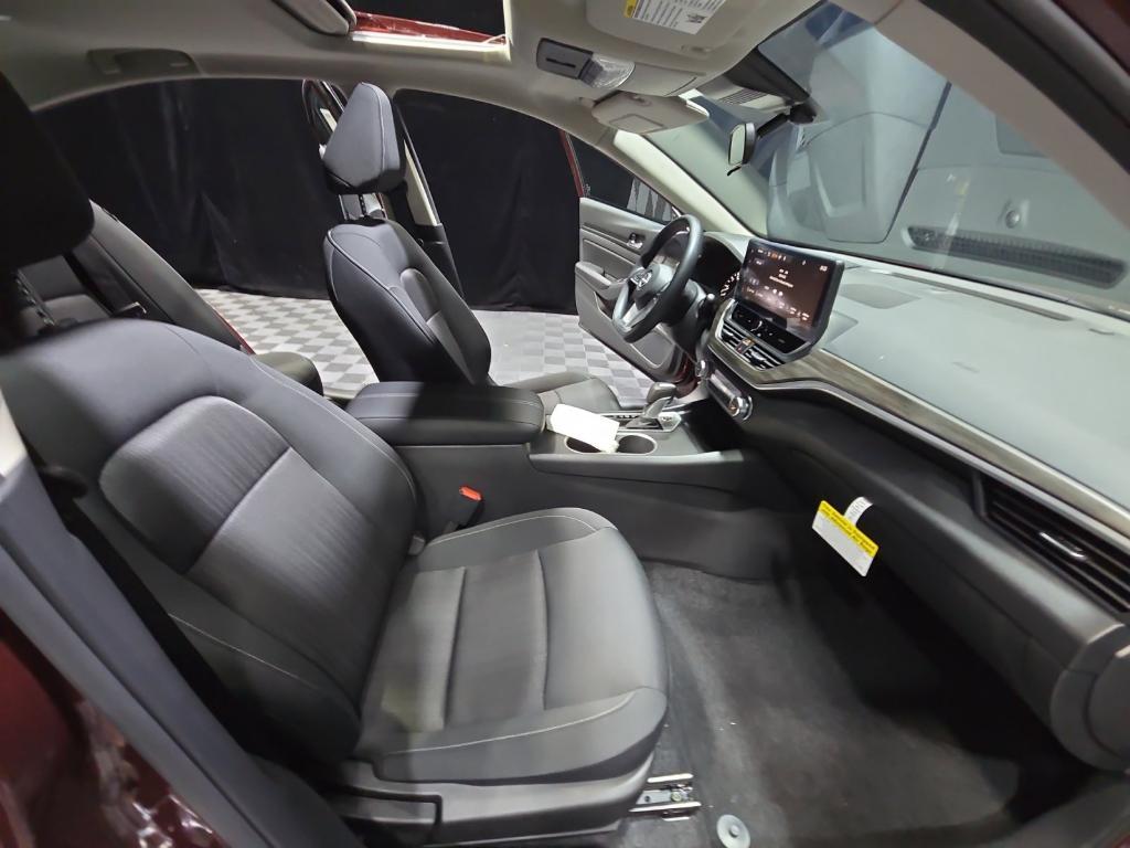 new 2025 Nissan Altima car, priced at $27,525