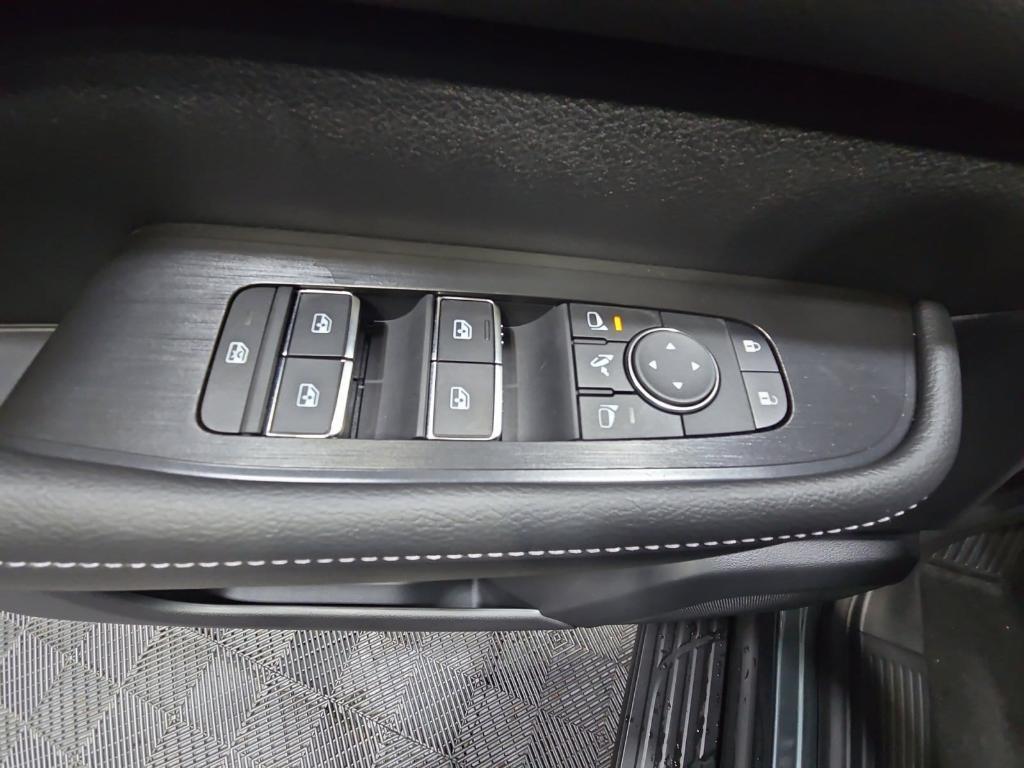 new 2025 Nissan Armada car, priced at $71,272