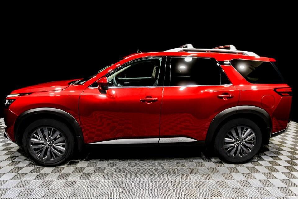 new 2024 Nissan Pathfinder car, priced at $45,659