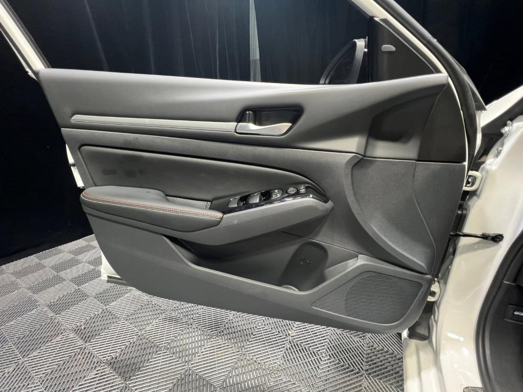 new 2025 Nissan Altima car, priced at $31,081