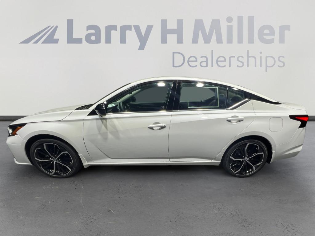 new 2025 Nissan Altima car, priced at $31,081