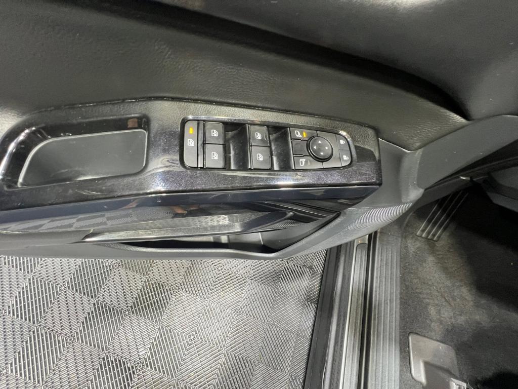 used 2022 Nissan Pathfinder car, priced at $23,333