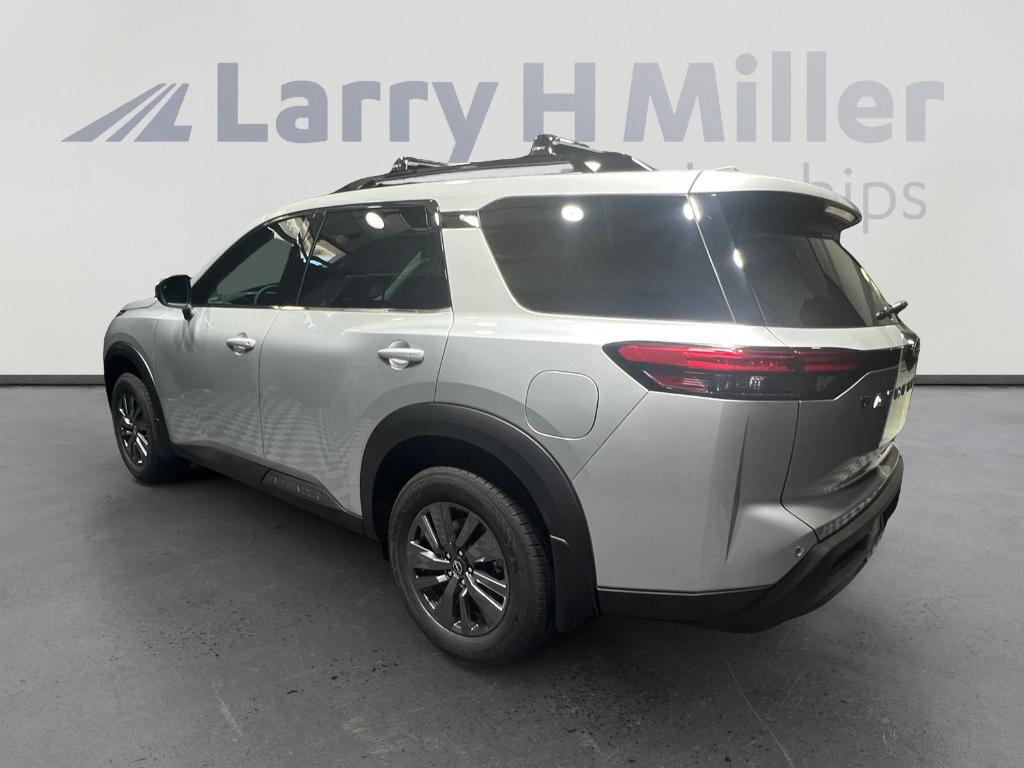 new 2025 Nissan Pathfinder car, priced at $32,587