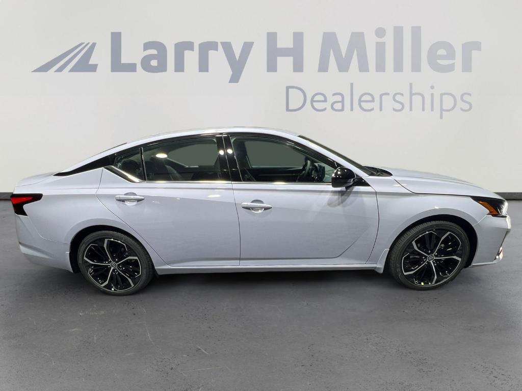 new 2025 Nissan Altima car, priced at $31,081