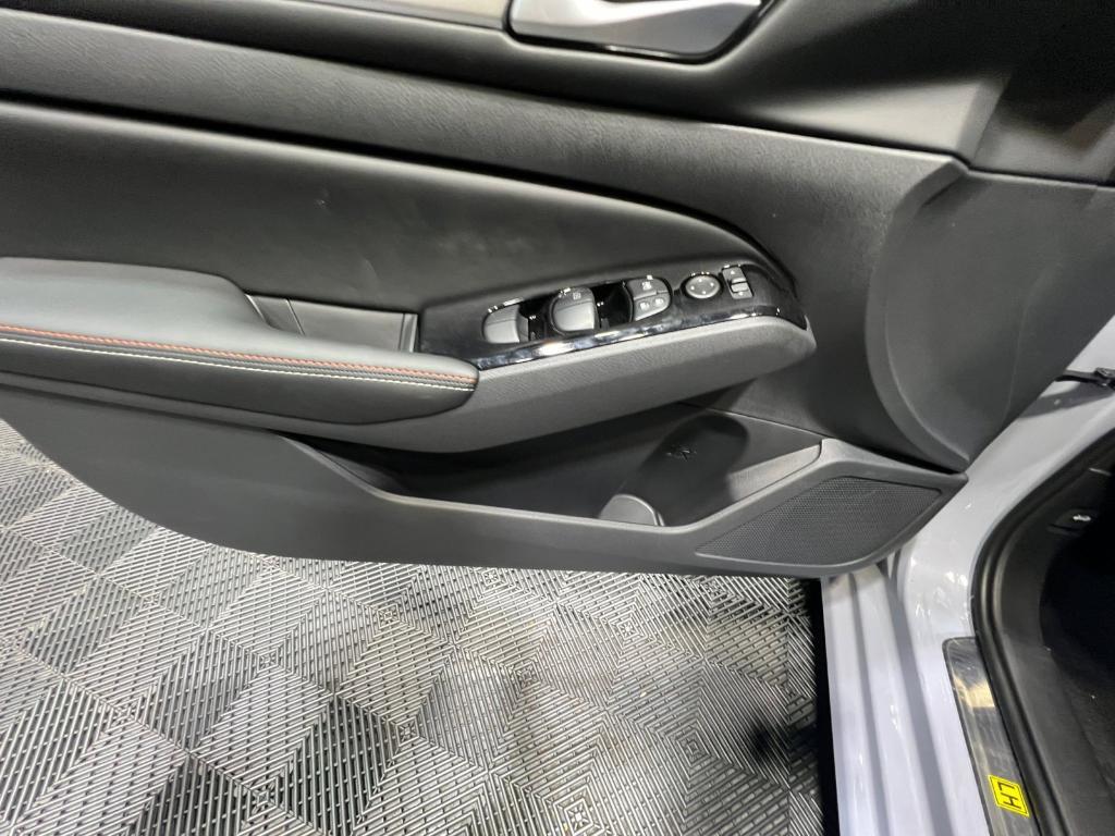 new 2025 Nissan Altima car, priced at $31,081