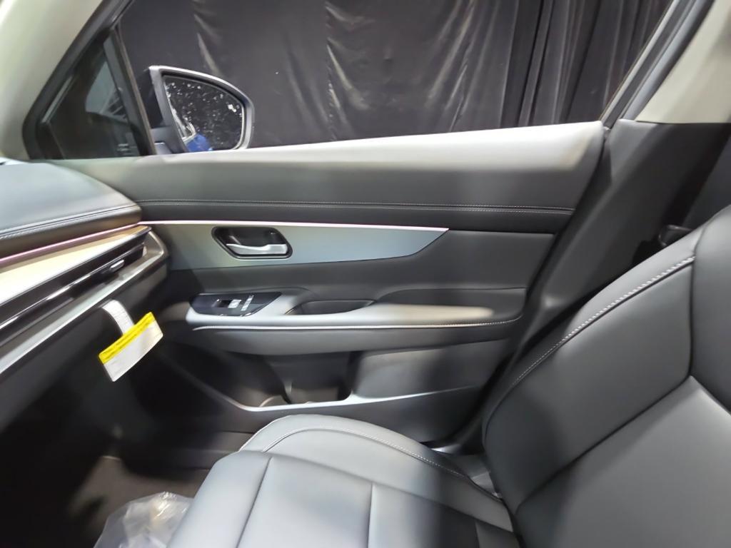 new 2025 Nissan Murano car, priced at $40,957