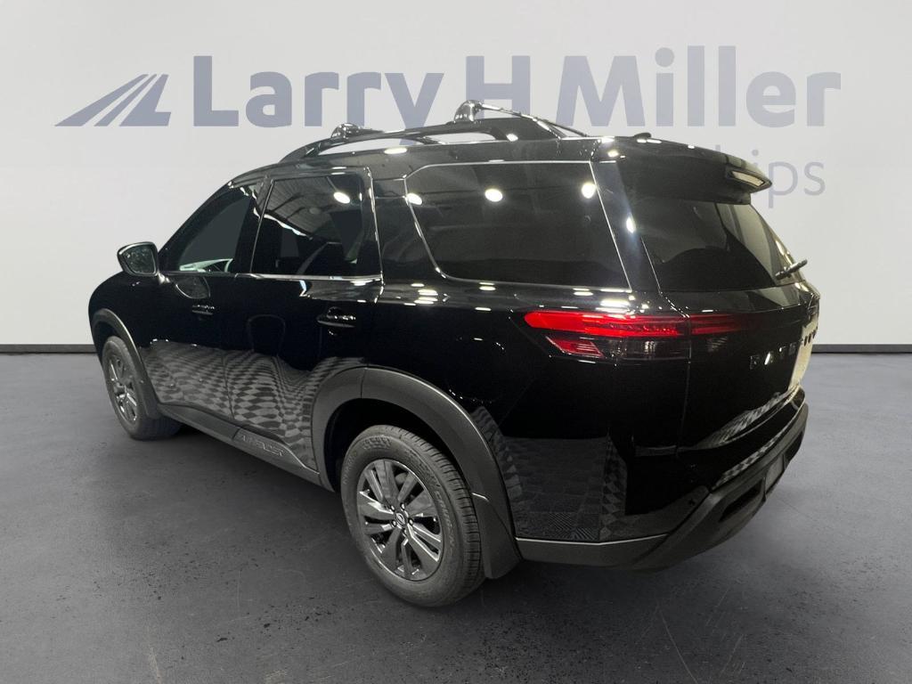 new 2025 Nissan Pathfinder car, priced at $32,577