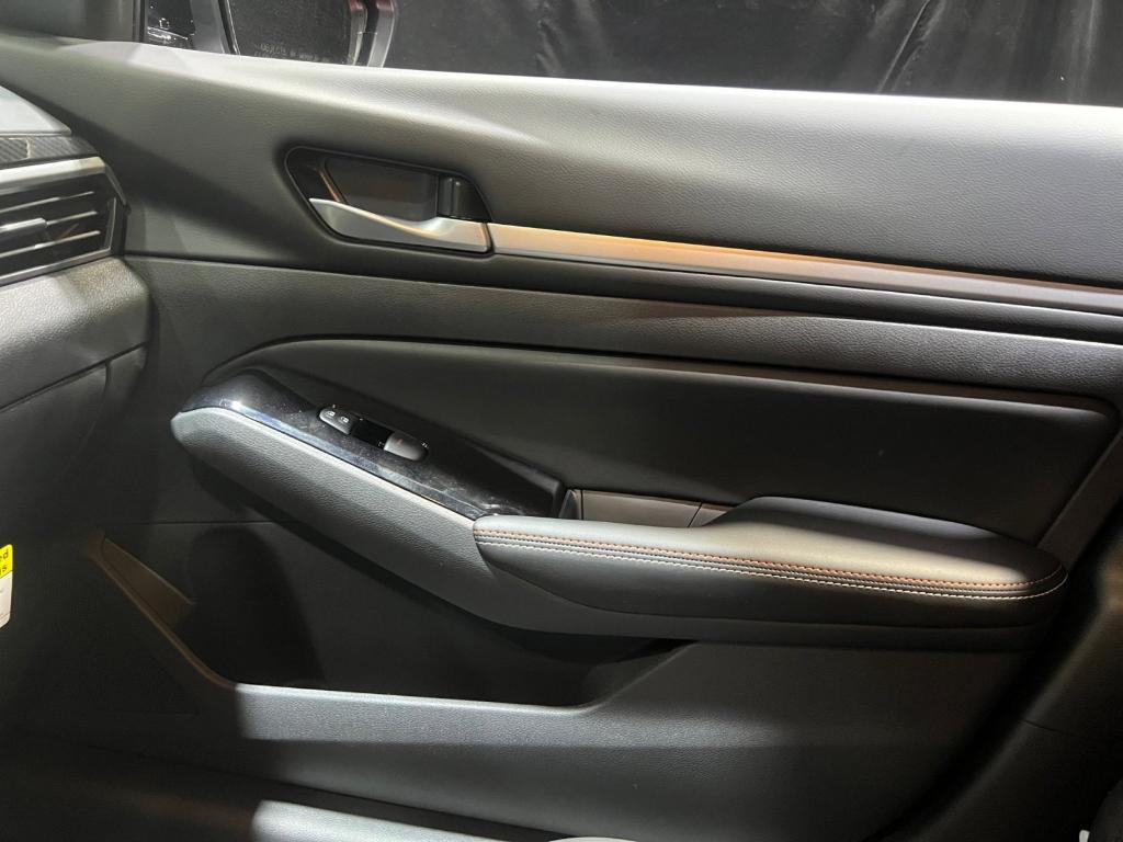 new 2025 Nissan Altima car, priced at $31,081
