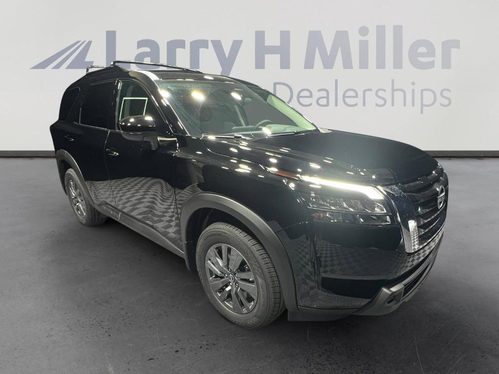 new 2025 Nissan Pathfinder car, priced at $32,577