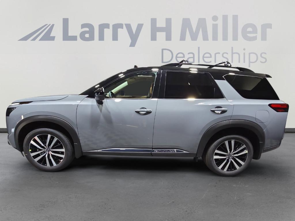 new 2025 Nissan Pathfinder car, priced at $50,302