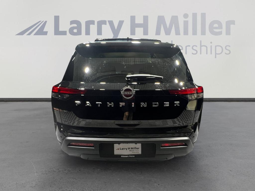 new 2025 Nissan Pathfinder car, priced at $32,577