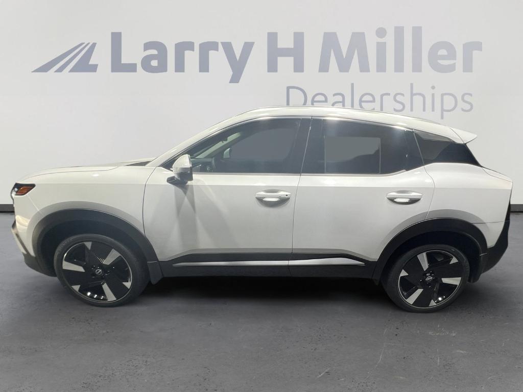 new 2025 Nissan Kicks car, priced at $26,782