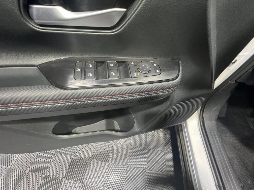 new 2025 Nissan Kicks car, priced at $26,782