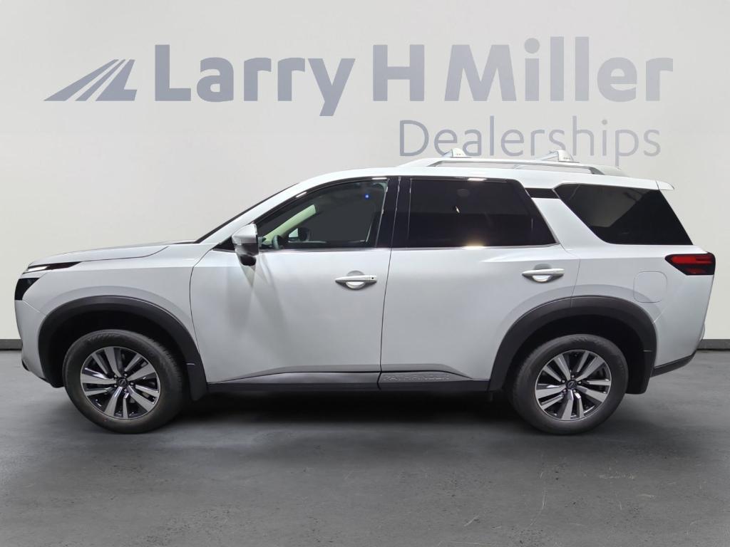 new 2025 Nissan Pathfinder car, priced at $41,305