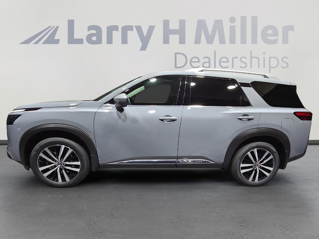 new 2025 Nissan Pathfinder car, priced at $45,322