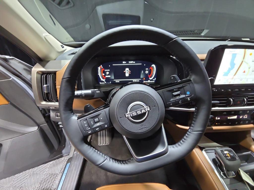 new 2025 Nissan Pathfinder car, priced at $45,322