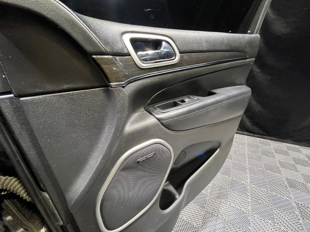 used 2016 Jeep Grand Cherokee car, priced at $11,653