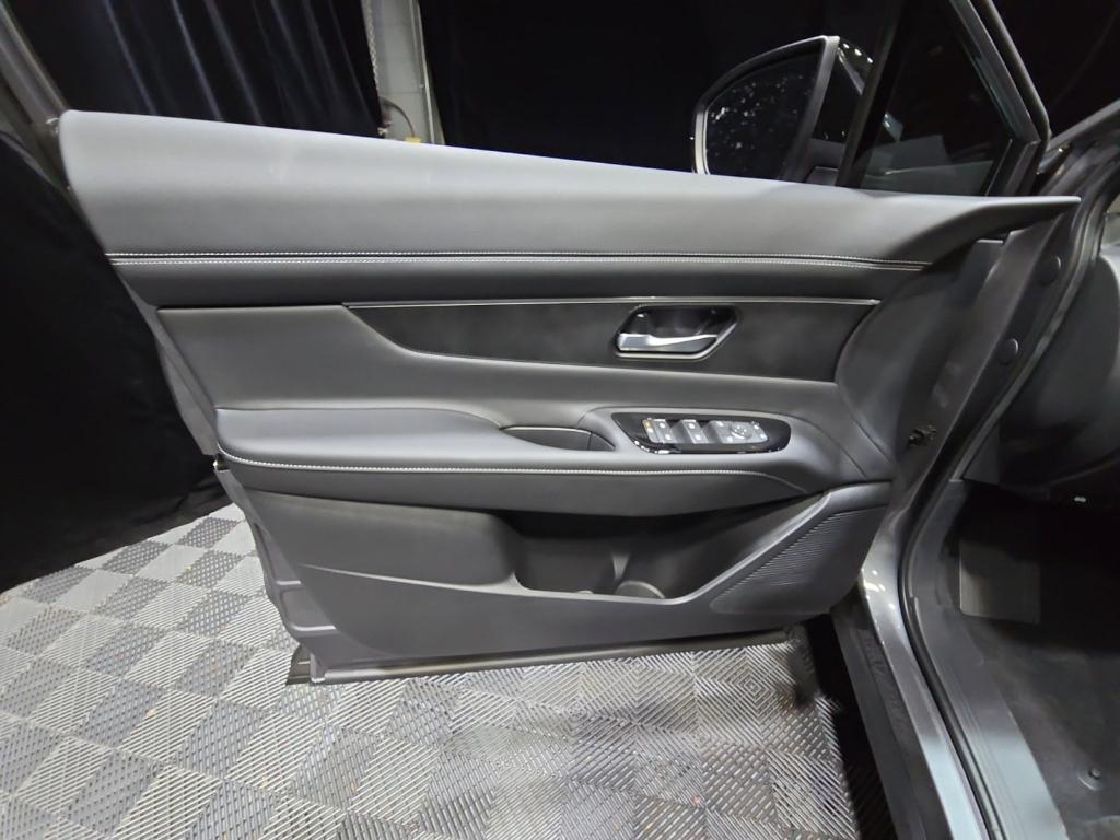 new 2025 Nissan Murano car, priced at $40,683