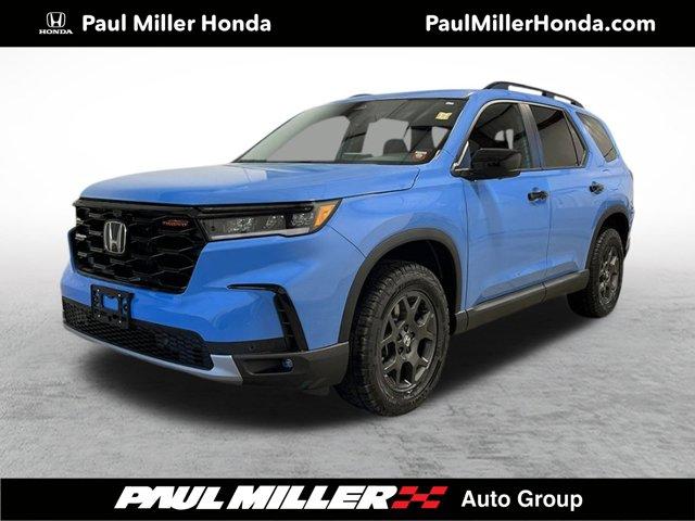 new 2025 Honda Pilot car, priced at $50,950