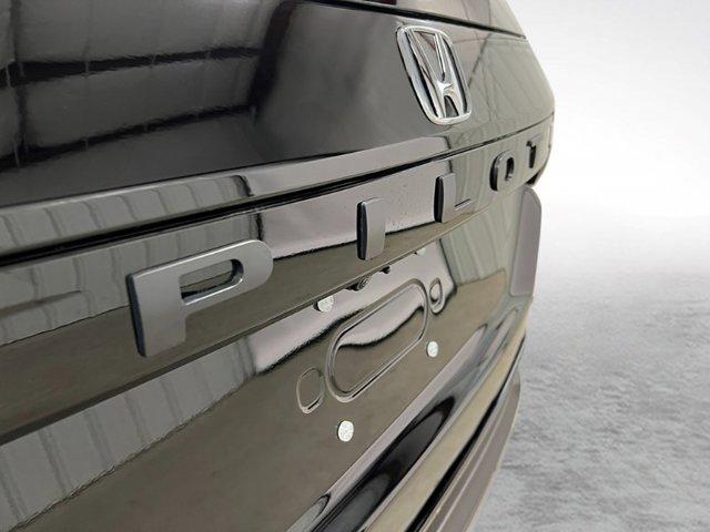 new 2025 Honda Pilot car, priced at $54,530
