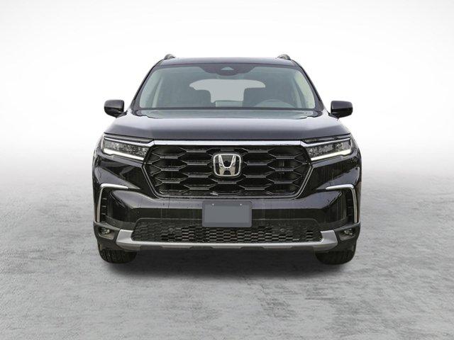 new 2025 Honda Pilot car, priced at $52,950