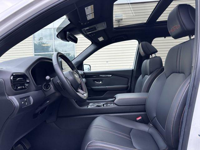 used 2025 Honda Pilot car, priced at $46,988