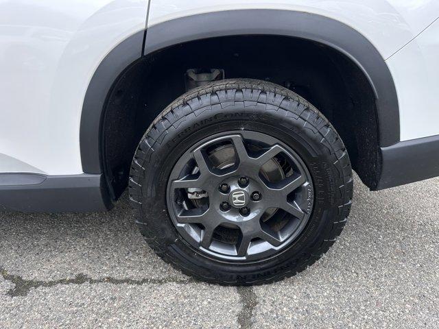 used 2025 Honda Pilot car, priced at $46,988