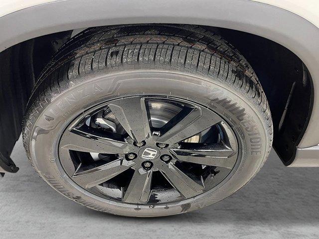 new 2025 Honda Pilot car, priced at $57,215