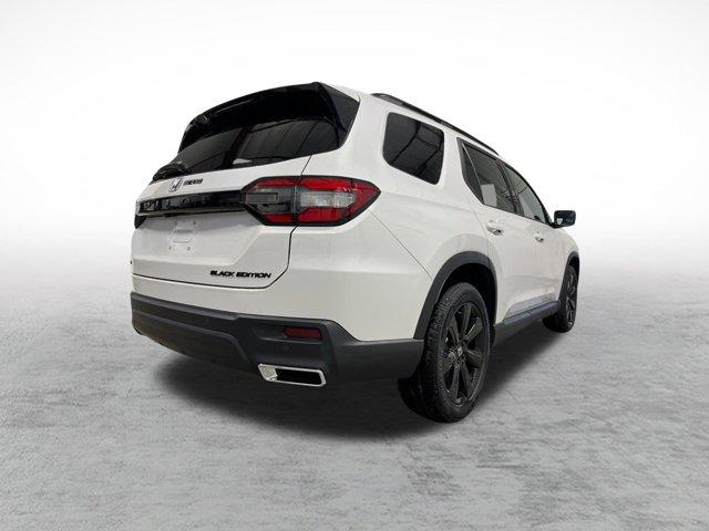new 2025 Honda Pilot car, priced at $57,215