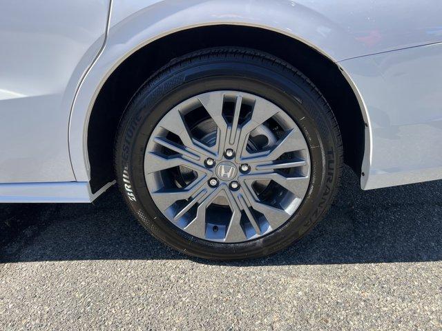 used 2025 Honda Odyssey car, priced at $42,988