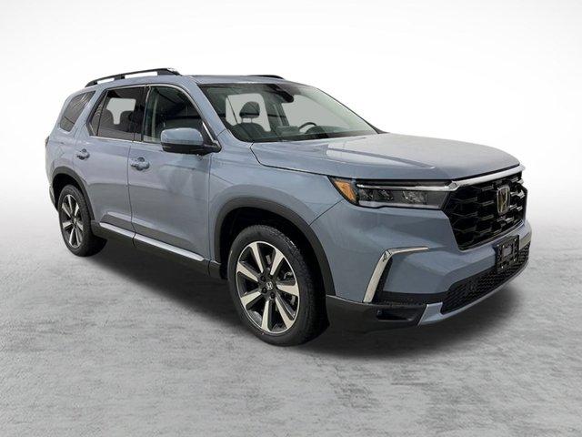 new 2025 Honda Pilot car, priced at $51,550