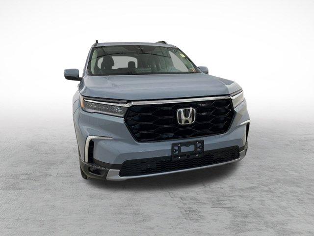 new 2025 Honda Pilot car, priced at $51,550