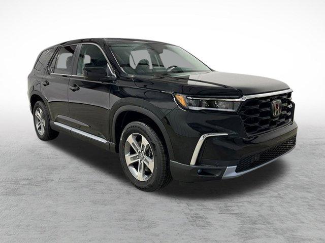 new 2025 Honda Pilot car, priced at $46,995