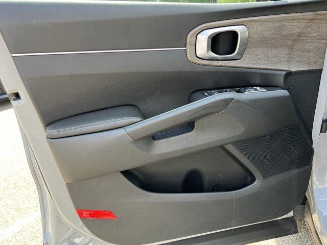 used 2023 Kia Sorento car, priced at $25,988