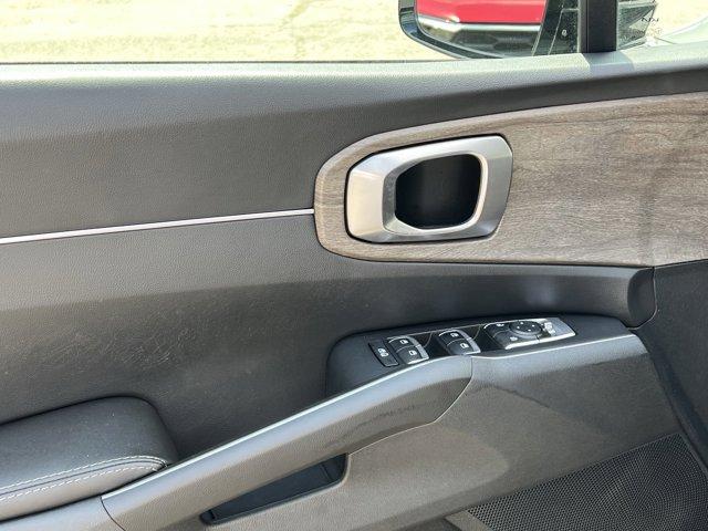 used 2023 Kia Sorento car, priced at $25,988