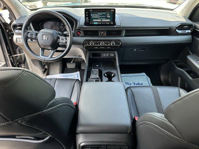 used 2023 Honda Pilot car, priced at $35,988